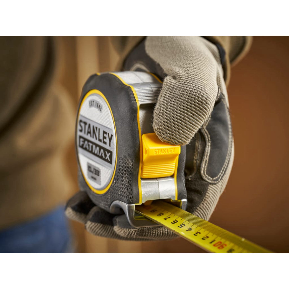 STANLEY Hand Tools FATMAX XTREME Tape Measure 10m/33ft (Width 32mm) STA538233