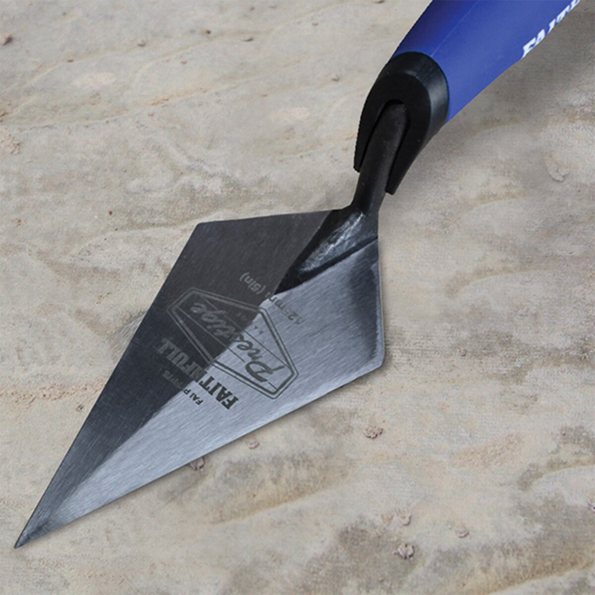 Faithfull Prestige Pointing Trowel 125mm (5in) - FAIPTFPT5 - Image 2