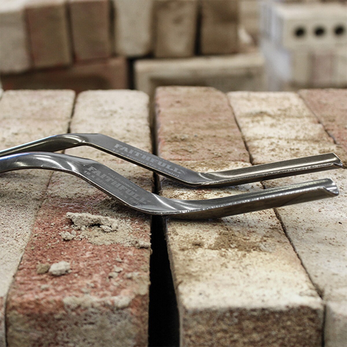 Faithfull Prestige Brick Jointer 19 & 22mm (3/4 & 7/8in) - FAIPTJOINT34 - Image 2