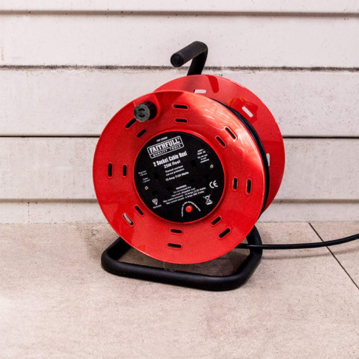 Faithfull Open Drum Cable Reel 240V 13A 2-Socket 25m - FPPCR25M - Image 4