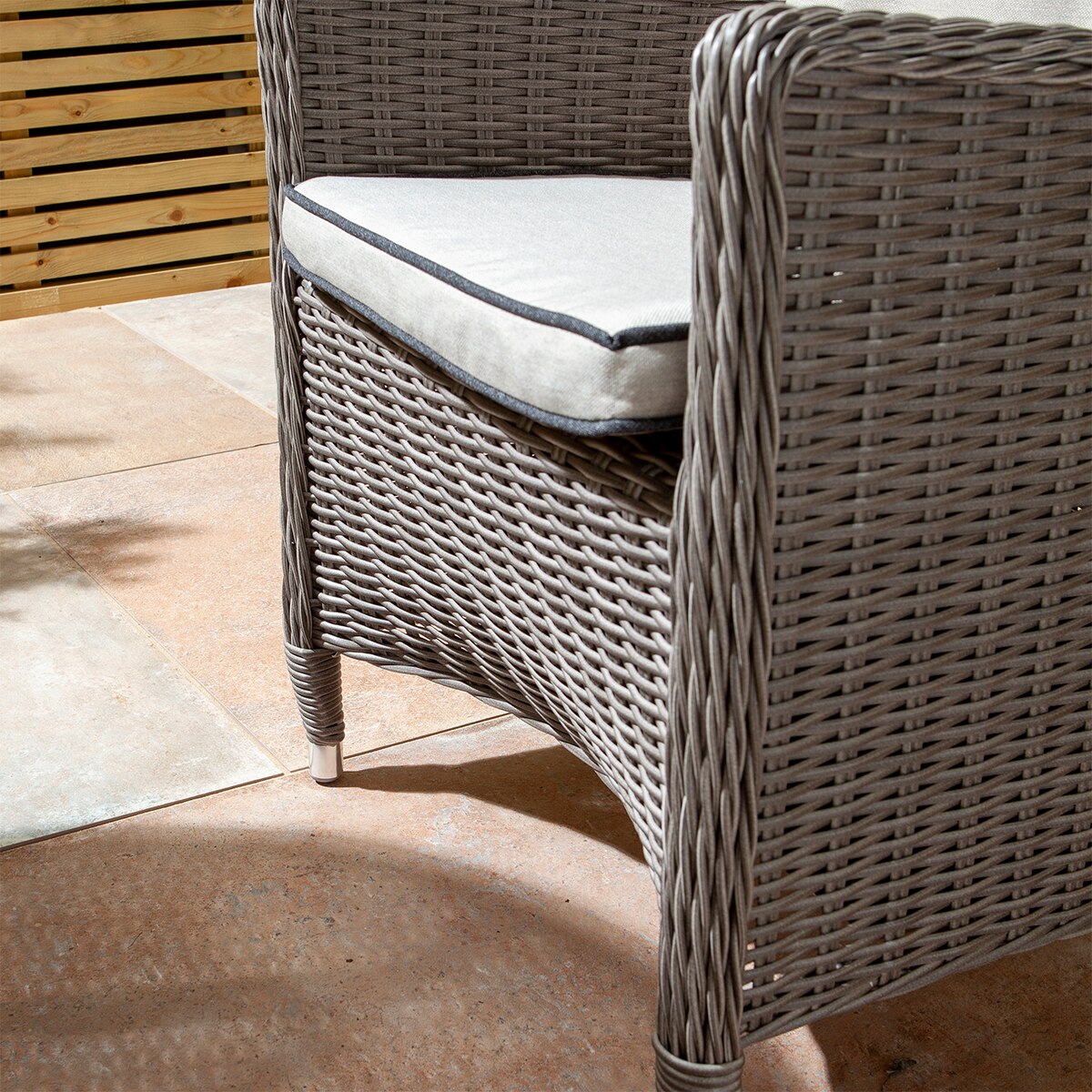 Prestbury 3pc Rattan Garden Furniture Bistro Set - Image 5