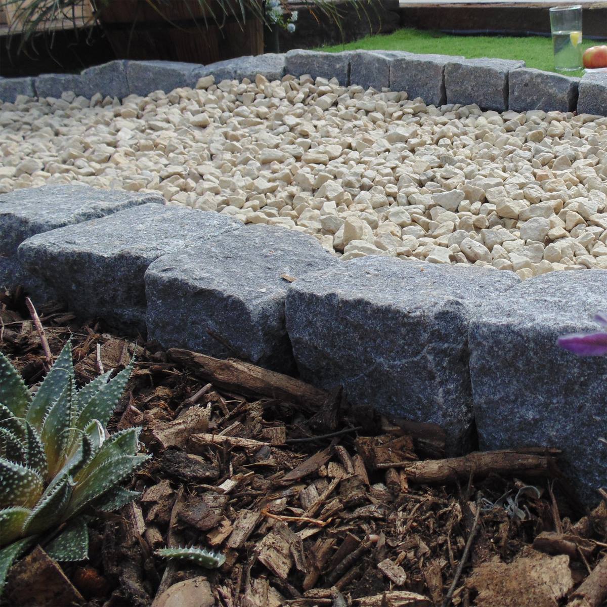 Deco-Pak Cotswold Chippings 20mm Decorative Aggregate - Image 4