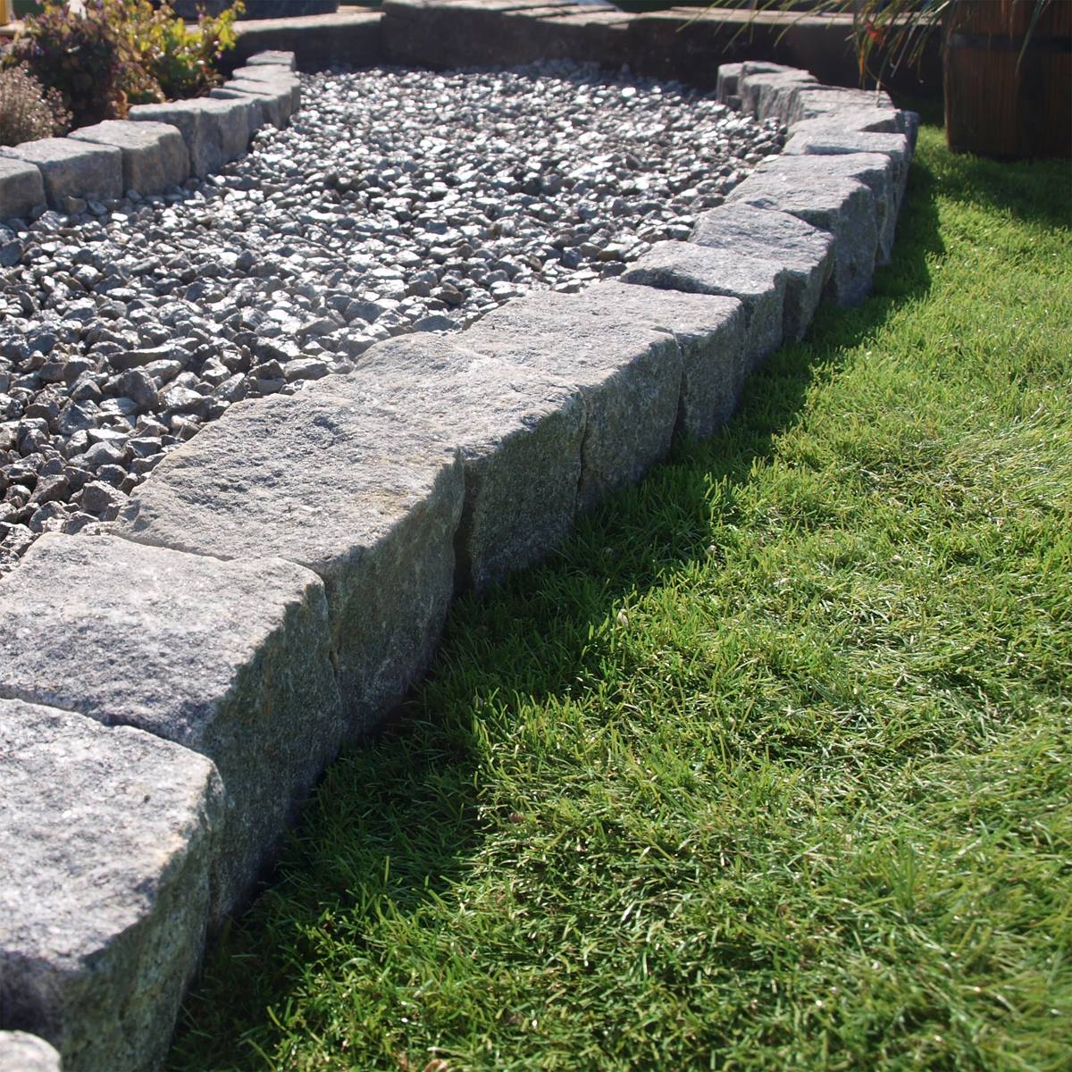 Deco-Pak White Limestone 20mm Decorative Aggregate - Image 5