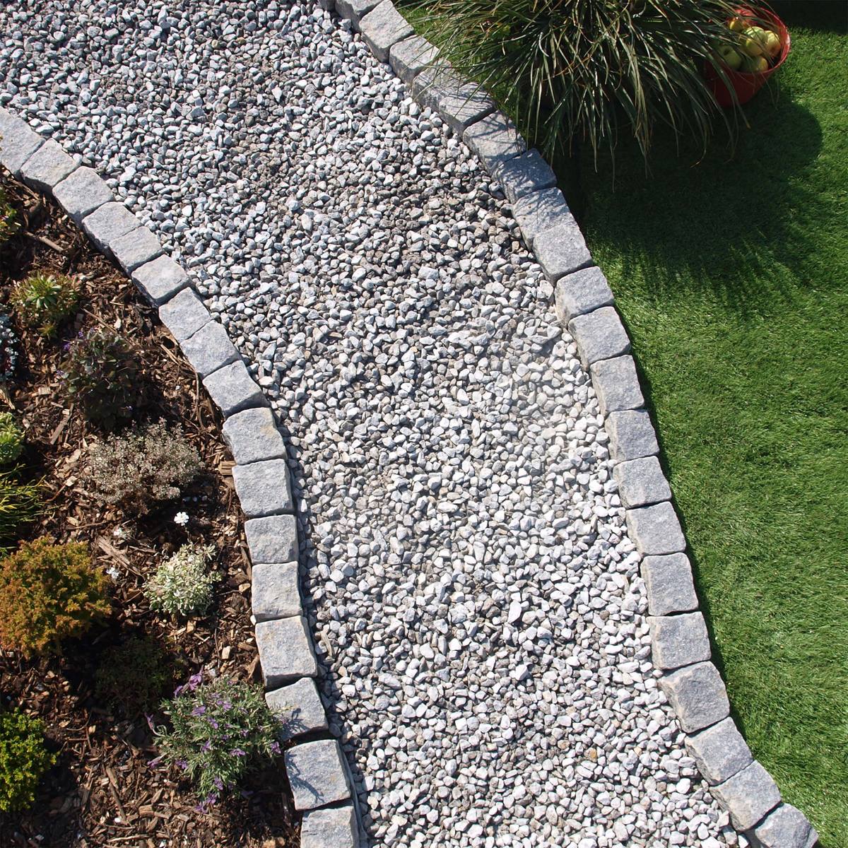 Deco-Pak White Limestone 20mm Decorative Aggregate - Image 6