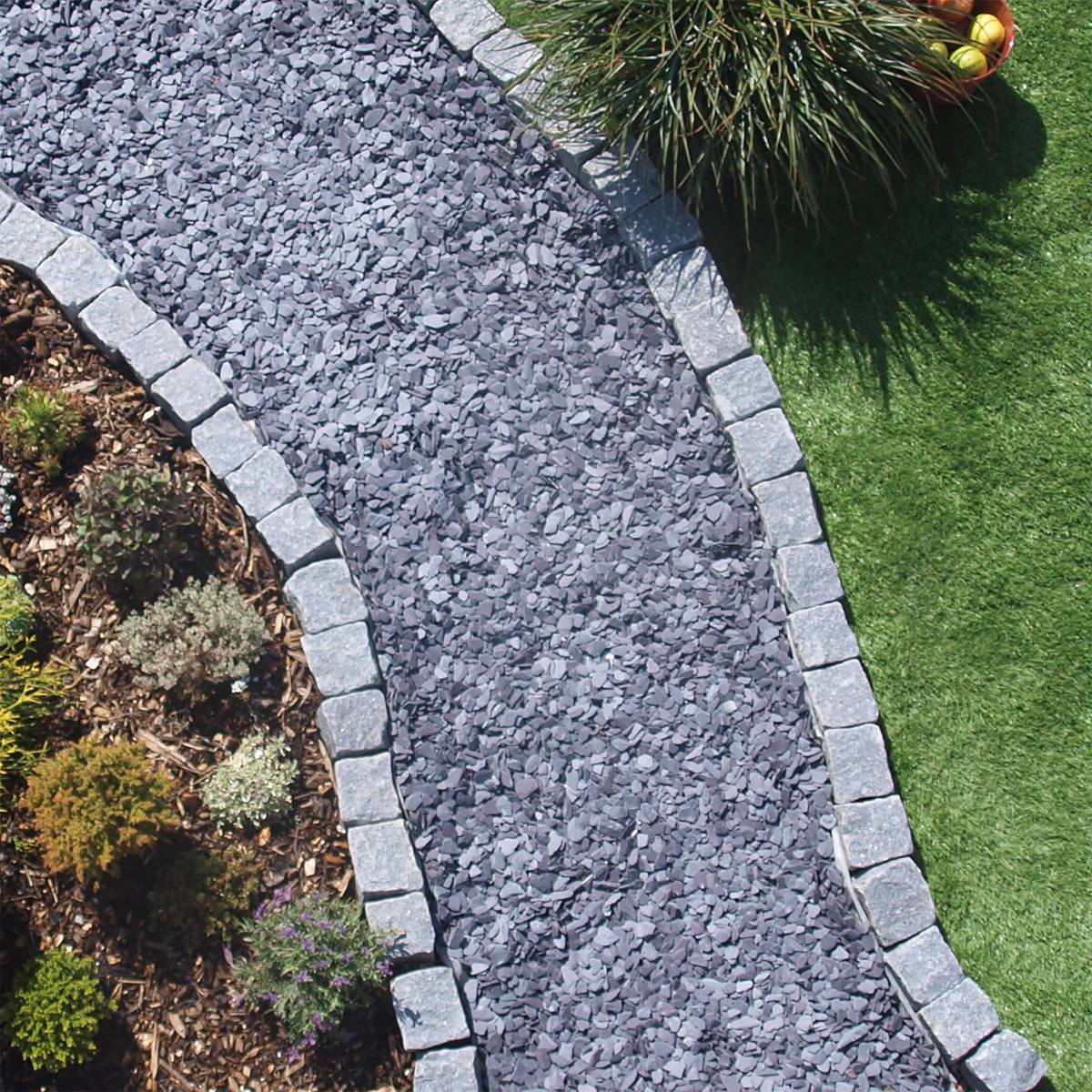 Deco-Pak Blue Slate 5-30mm Decorative Aggregate - Image 6