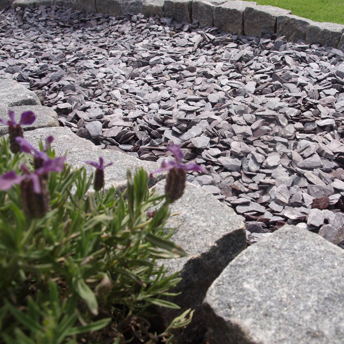 Deco-Pak Plum Slate 5-30mm Decorative Aggregate - Image 4