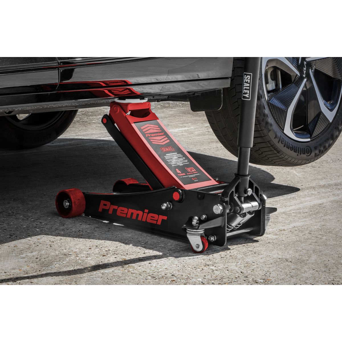 Sealey Trolley Jack 4 Tonne Rocket Lift Red - Image 4