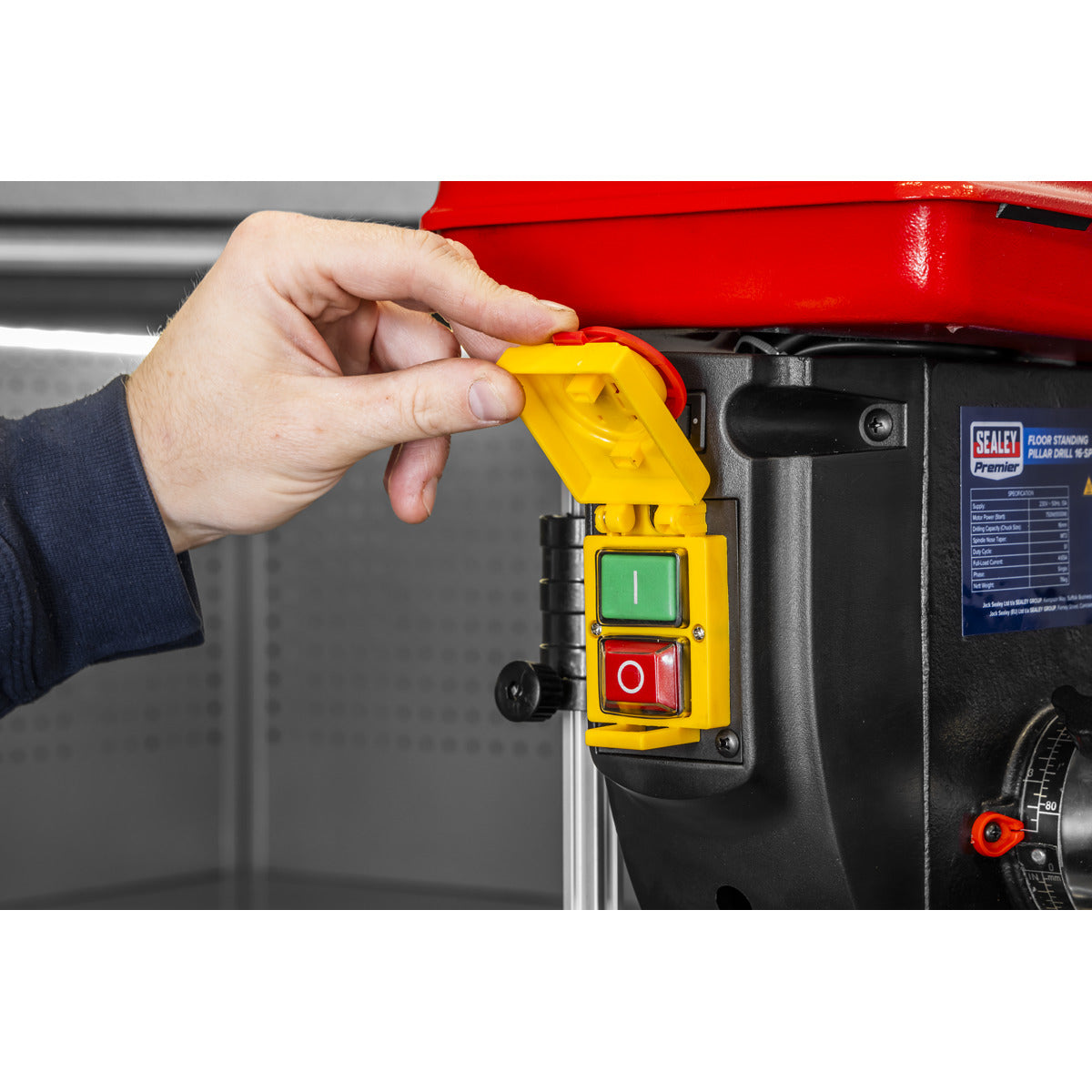 Premier Floor Standing Pillar Drill 16-Speed 750W/230V PDM240F