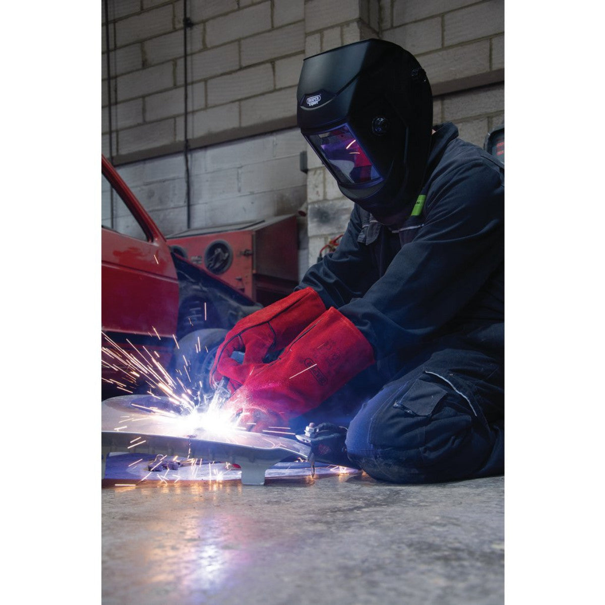 Draper Expert Auto-Darkening Multi-Use Welding Helmet, Shade 5-1370301 02512