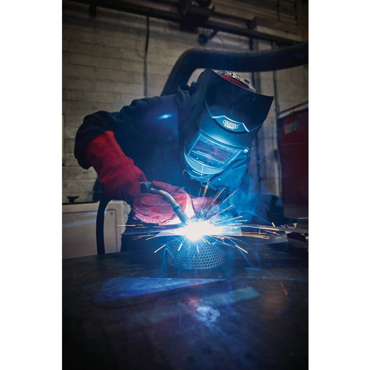 Draper Expert Auto-Darkening Multi-Use Welding Helmet, Shade 5-1370301 02512