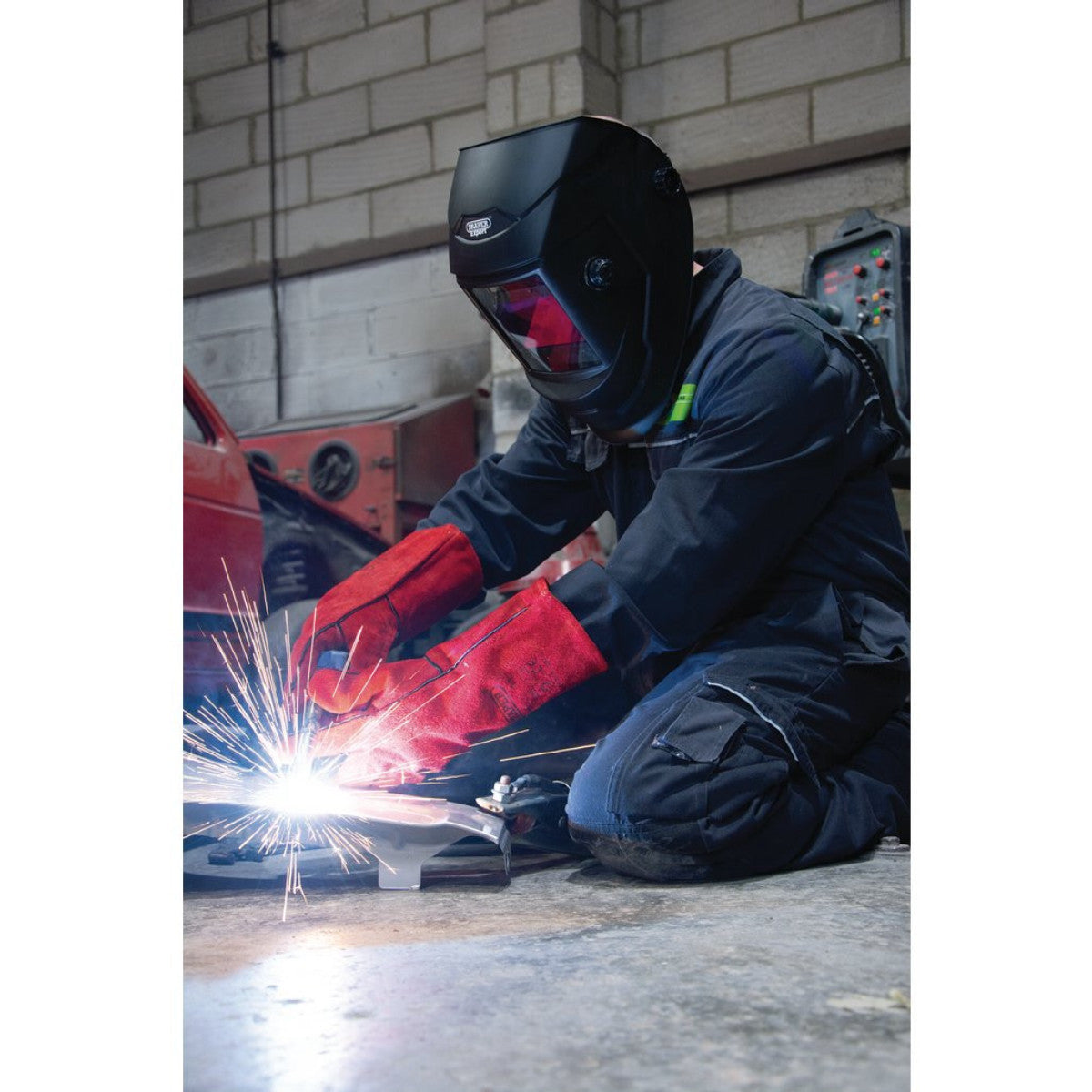 Draper Expert Auto-Darkening Multi-Use Welding Helmet, Shade 5-1370301 02512