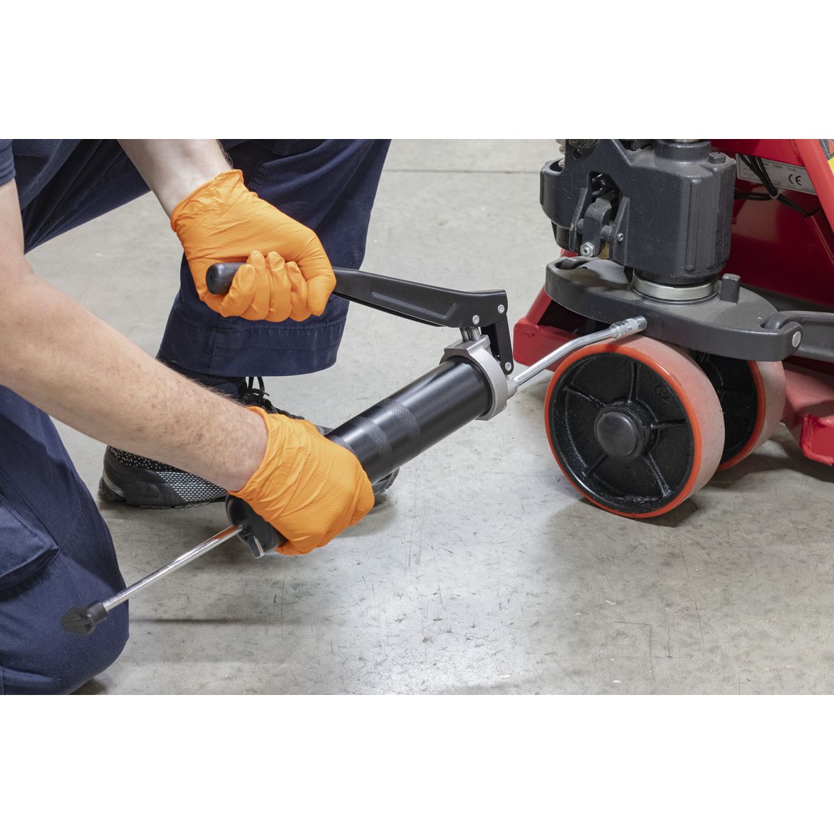 Sealey Heavy-Duty 3-Way Fill Dual Piston Grease Gun - Image 3