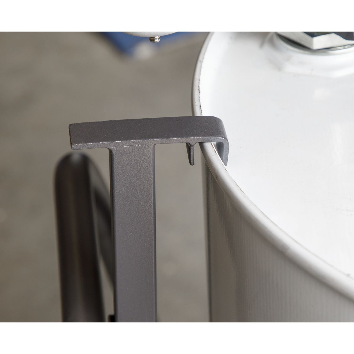 Sealey Air Operated Oil Dispensing System - Image 4