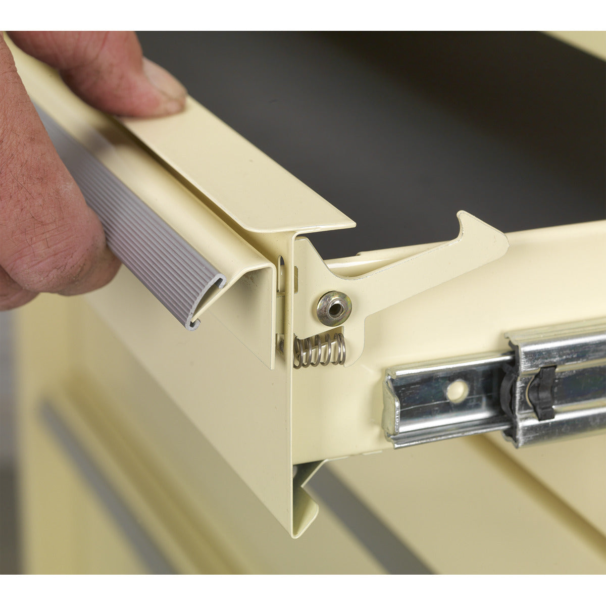 Premier Retro Style Topchest, Mid-Box Tool Chest & Rollcab Combination 10 Drawer - Cream AP28COMBO2