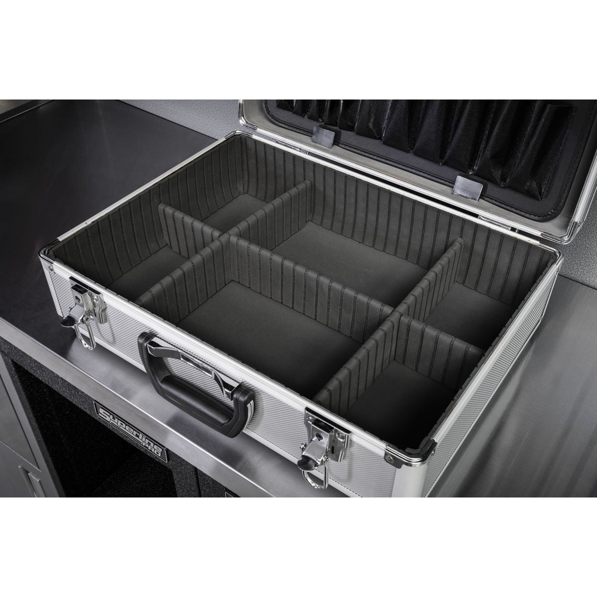 Sealey Aluminium Tool Case with Radiused Edges - Image 6