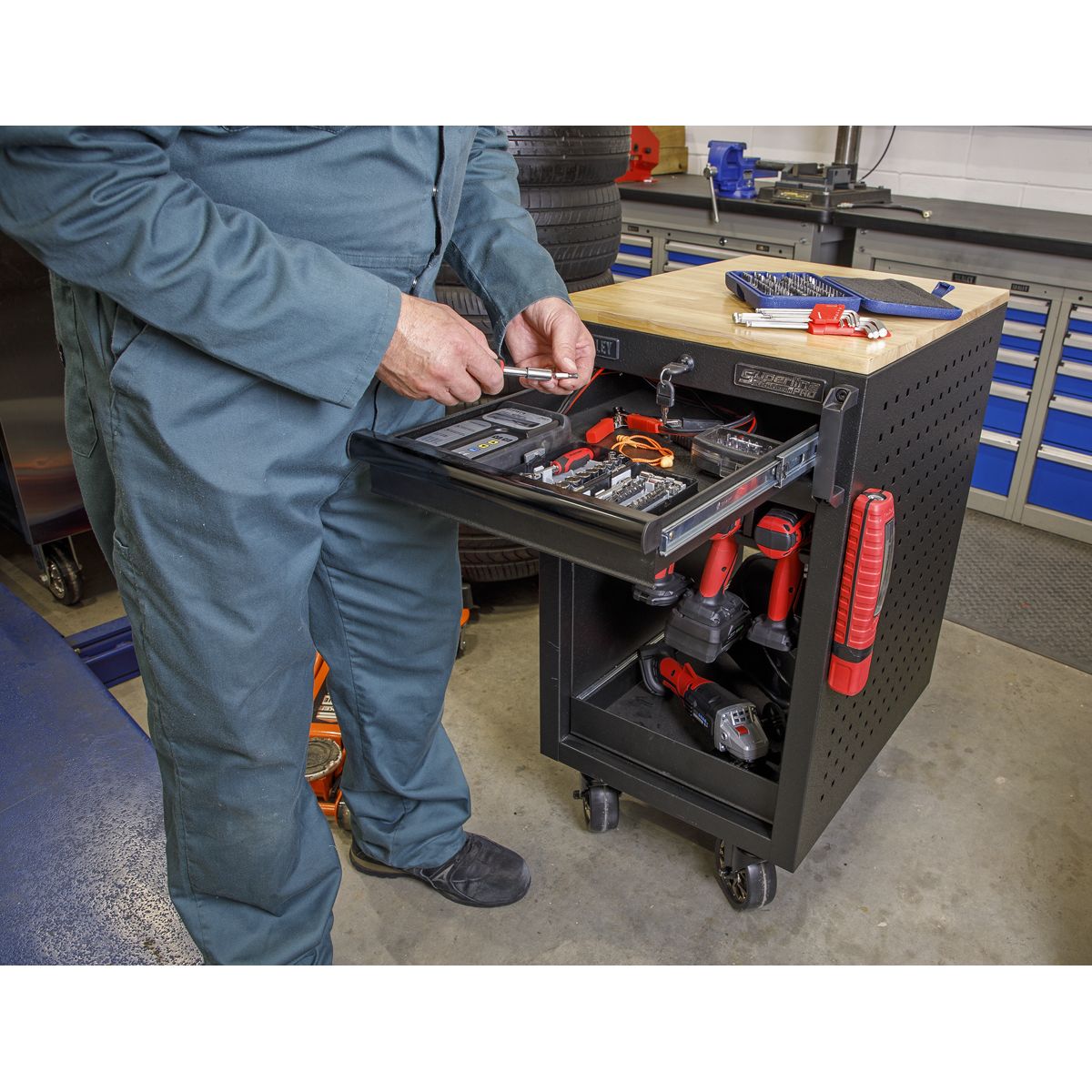Sealey Superline PRO 8 Power Tool Rack Trolley 450mm - Image 2