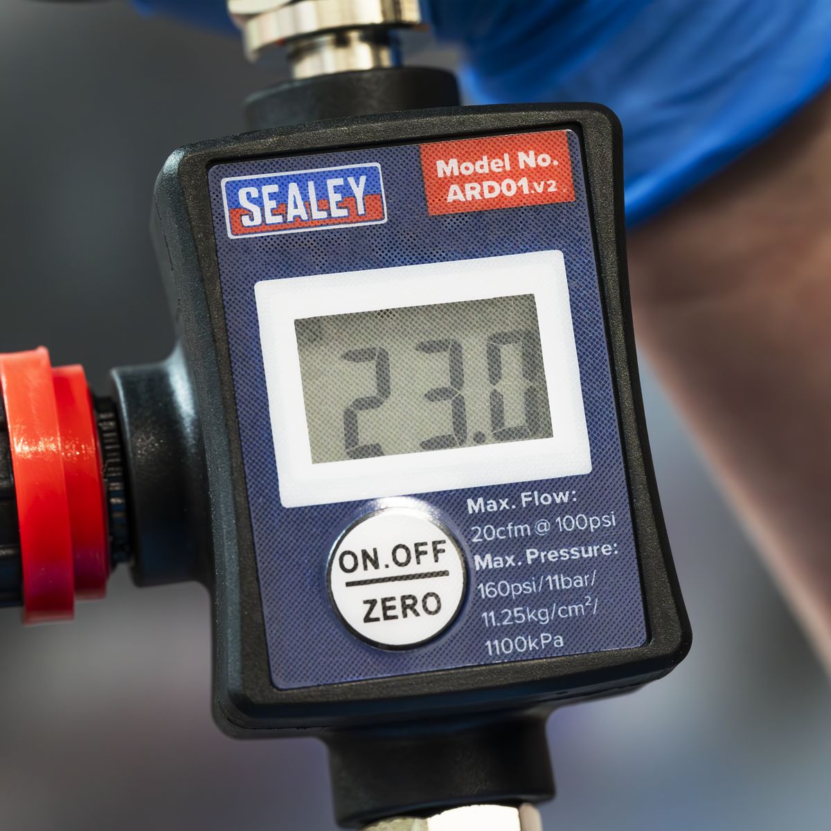 Sealey On-Gun Digital Pressure Regulator/Gauge - Image 6