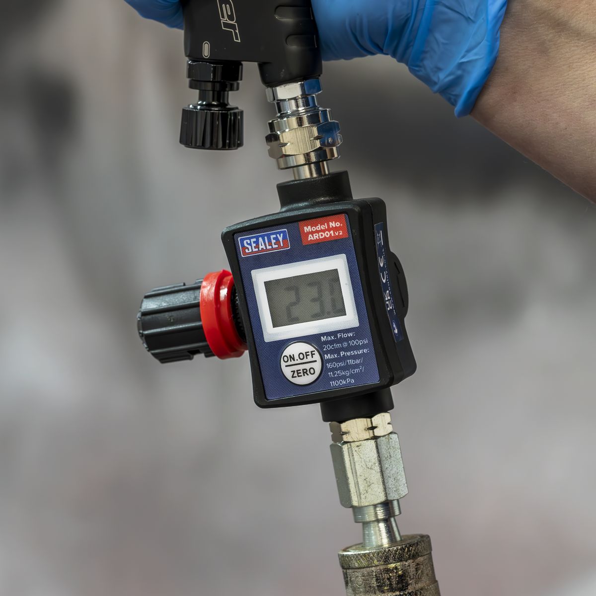 Sealey On-Gun Digital Pressure Regulator/Gauge - Image 7