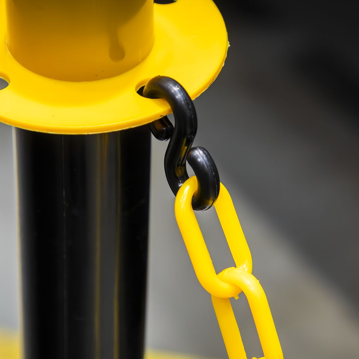 Sealey Post & Chain Kit 25m - Black/Yellow - Image 7