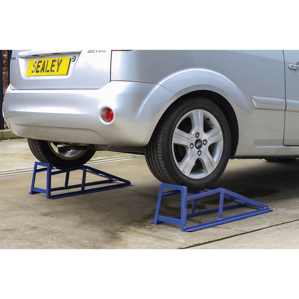 Sealey Car Ramps 1 Tonne Capacity per Ramp 2 Tonne Capacity per Pair - Image 2