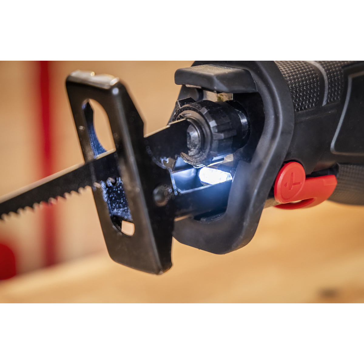 Premier SV20 Series Brushless Cordless Reciprocating Saw 20V 4Ah Kit CP20VRSXKIT1