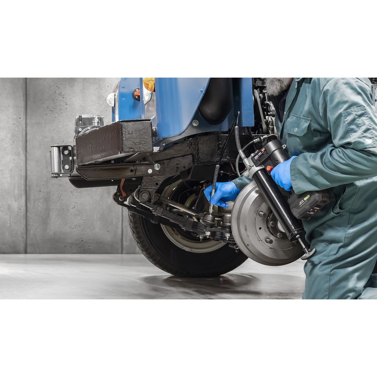 Sealey Cordless Grease Gun 18V - Image 2