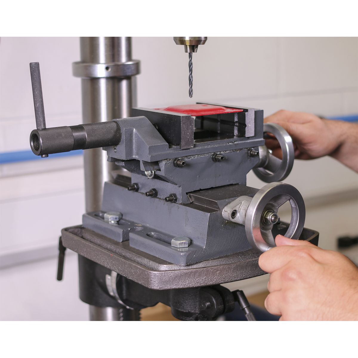 Sealey Professional Cross Vice 100mm - Image 3