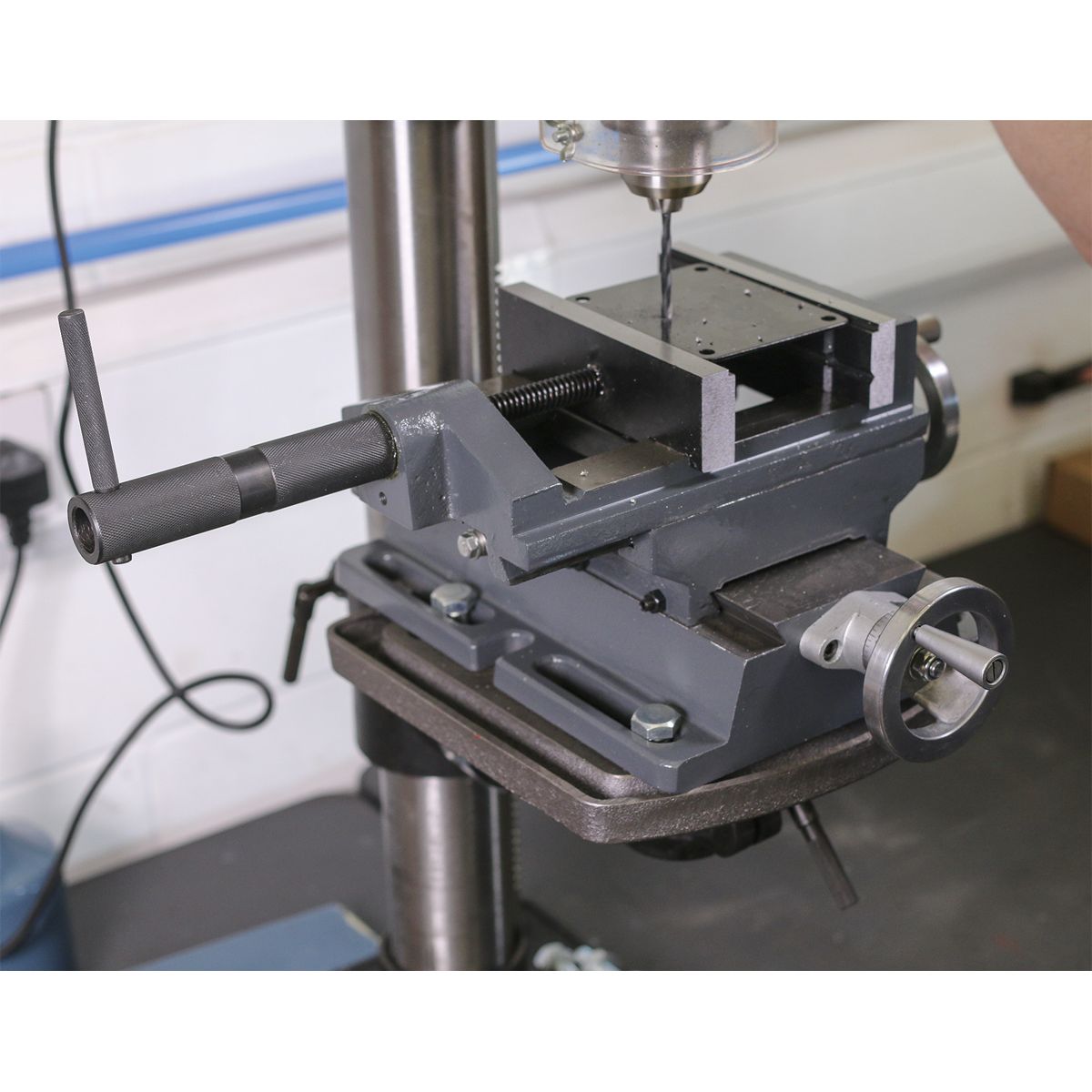 Sealey Professional Cross Vice 150mm - Image 3