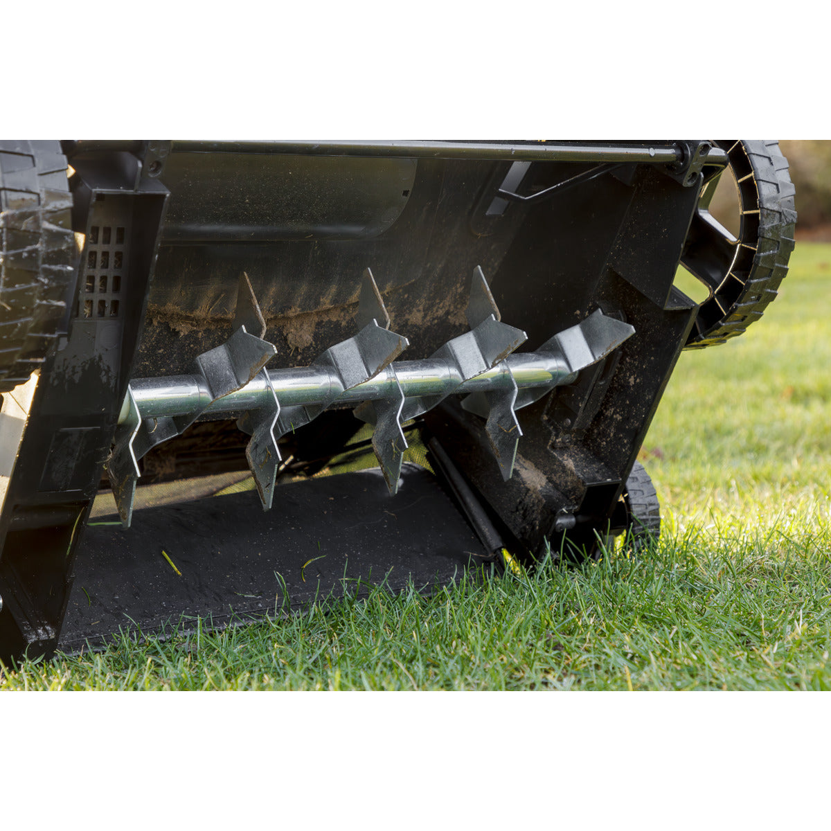 Dellonda 2-in-1 Electric Scarifier & Rake 1500W/230V DG216
