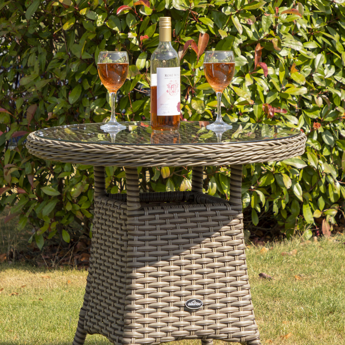 Dellonda Chester Rattan Wicker Round Outdoor Table with Tempered Glass Top DG65