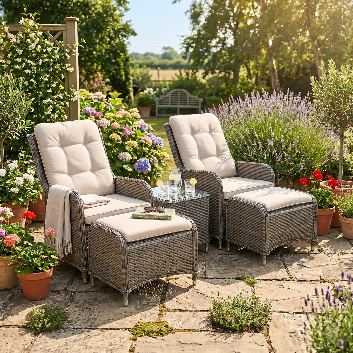 Dellonda Chester Rattan Wicker Outdoor Recliner Loungers & Table Set 5pc DG68