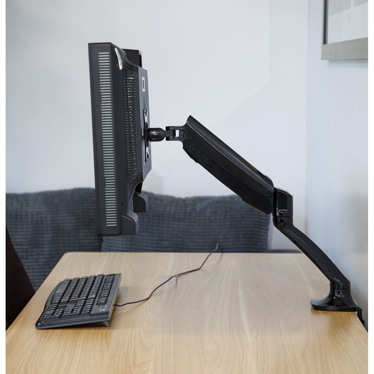 Dellonda Adjustable Single Monitor Arm with 360¬∞ Rotation - Black - Image 7