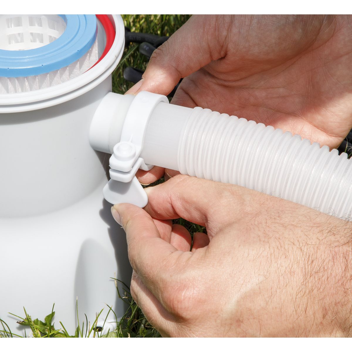 Dellonda Steel Frame Round Swimming Pool & Filter Pump 10ft - Blue - Image 6