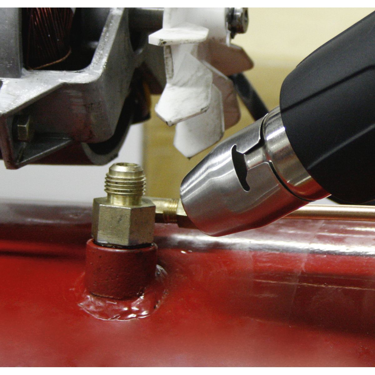 Sealey 2000W Variable Temperature Heat Gun Kit 50-450¬∞C/90-600¬∞C - Image 7