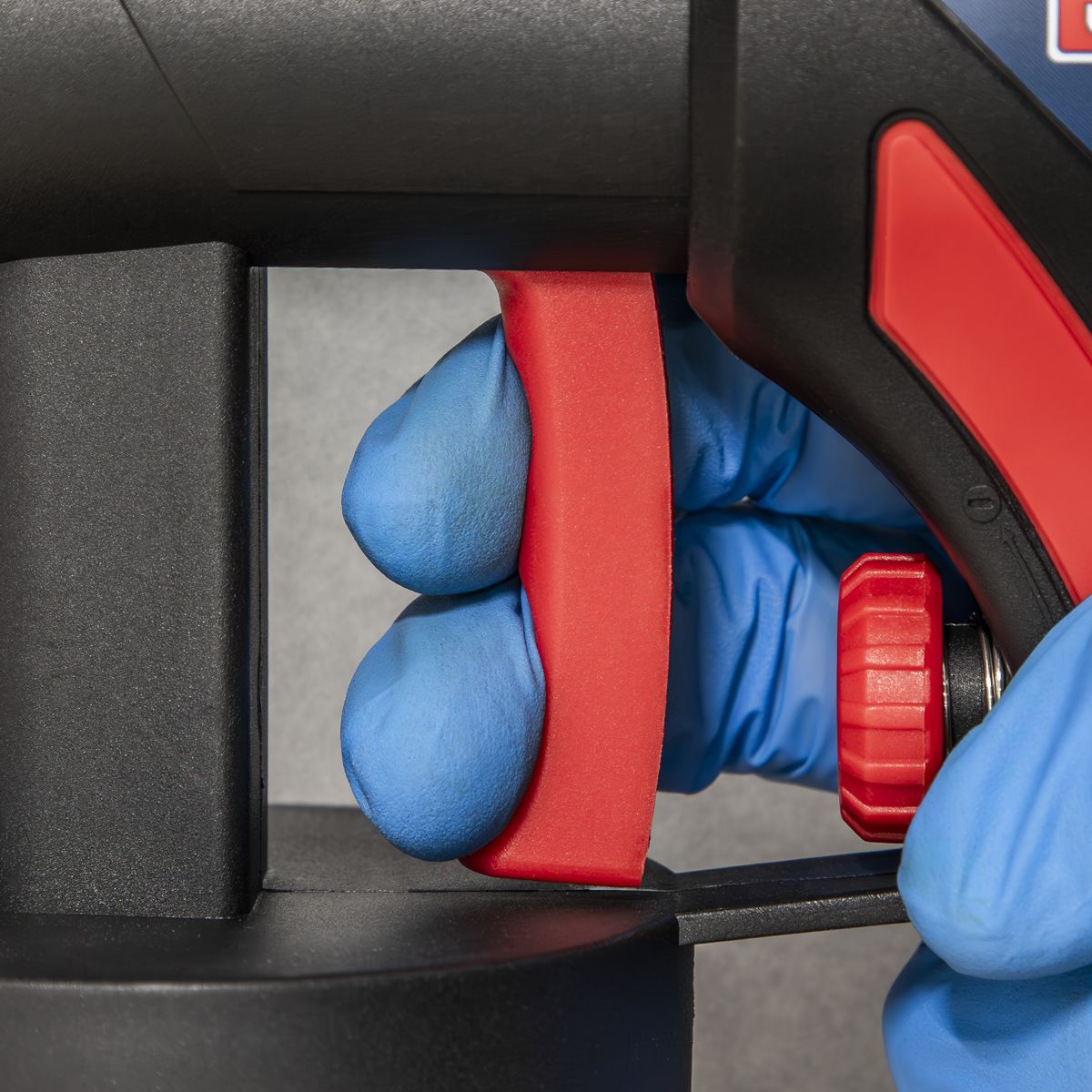 Sealey 700W HVLP Spray Gun Kit 230V - Image 5