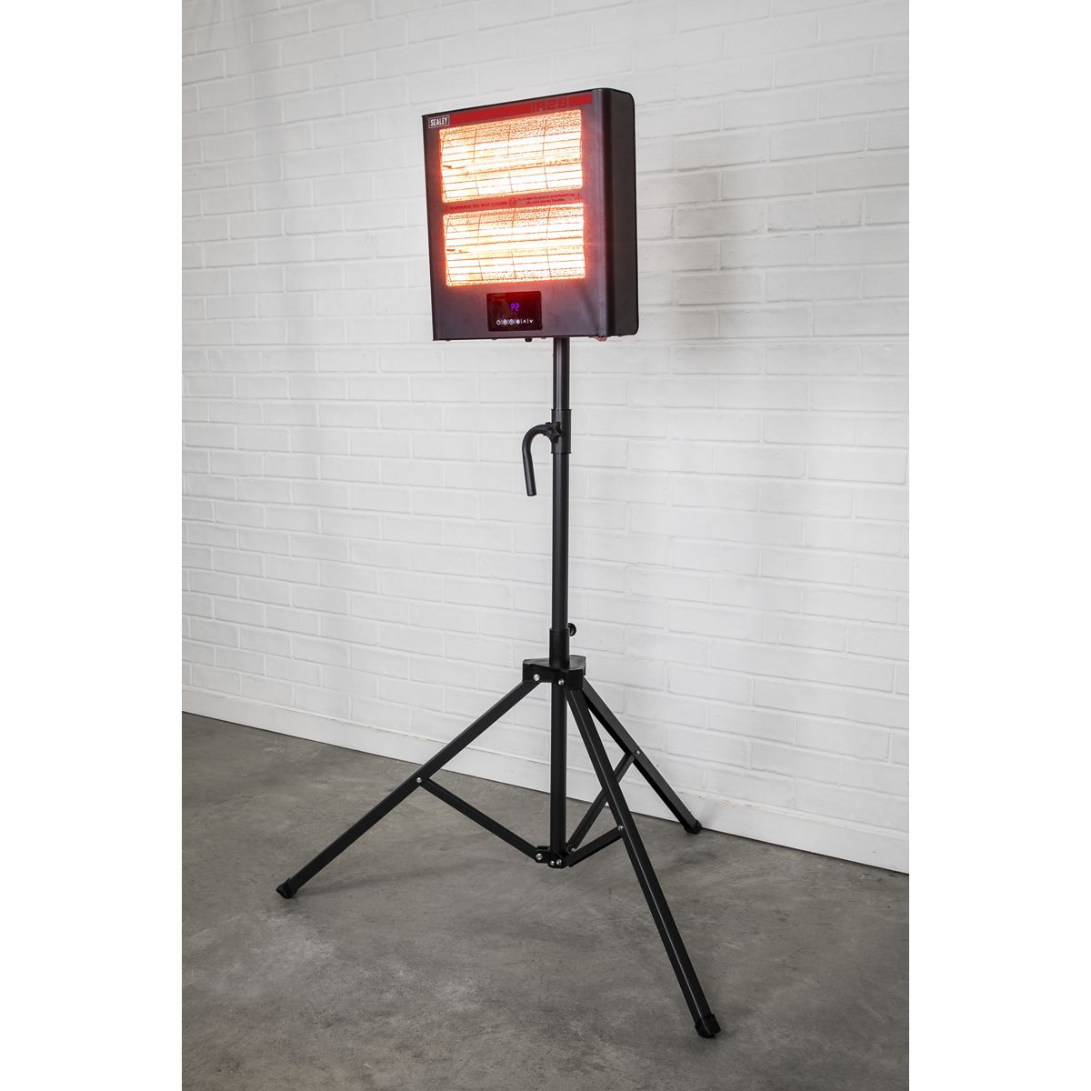 Sealey Infrared Quartz Heater with Tripod Stand 230V 1.4/2.8kW - Image 10