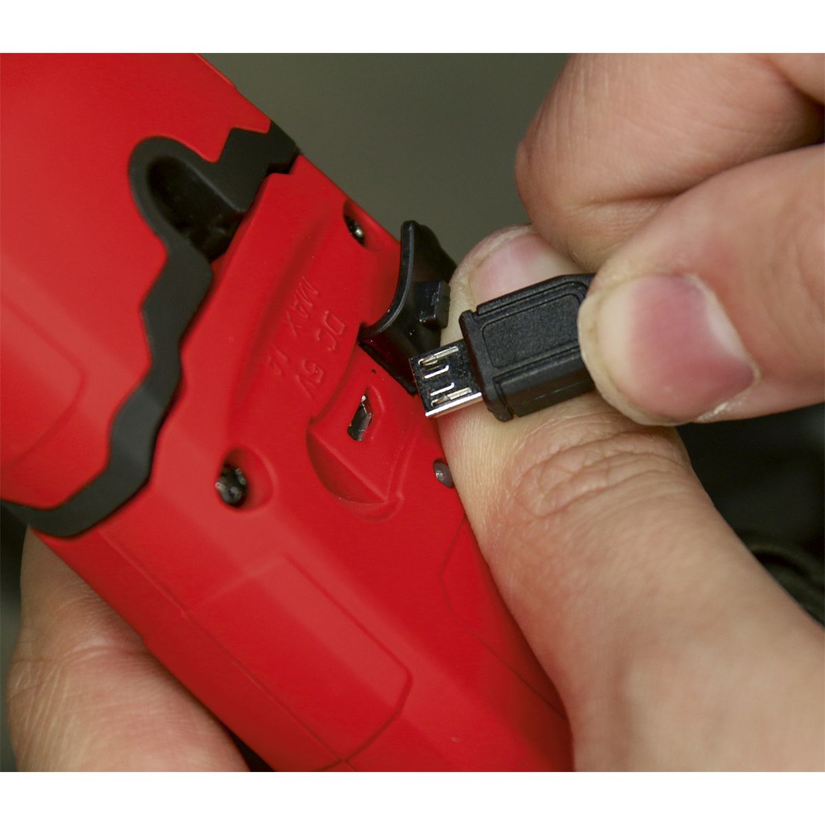 Sealey Rechargeable 360¬∞ Inspection Light 3W COB & 1W SMD LED - Red - Image 8
