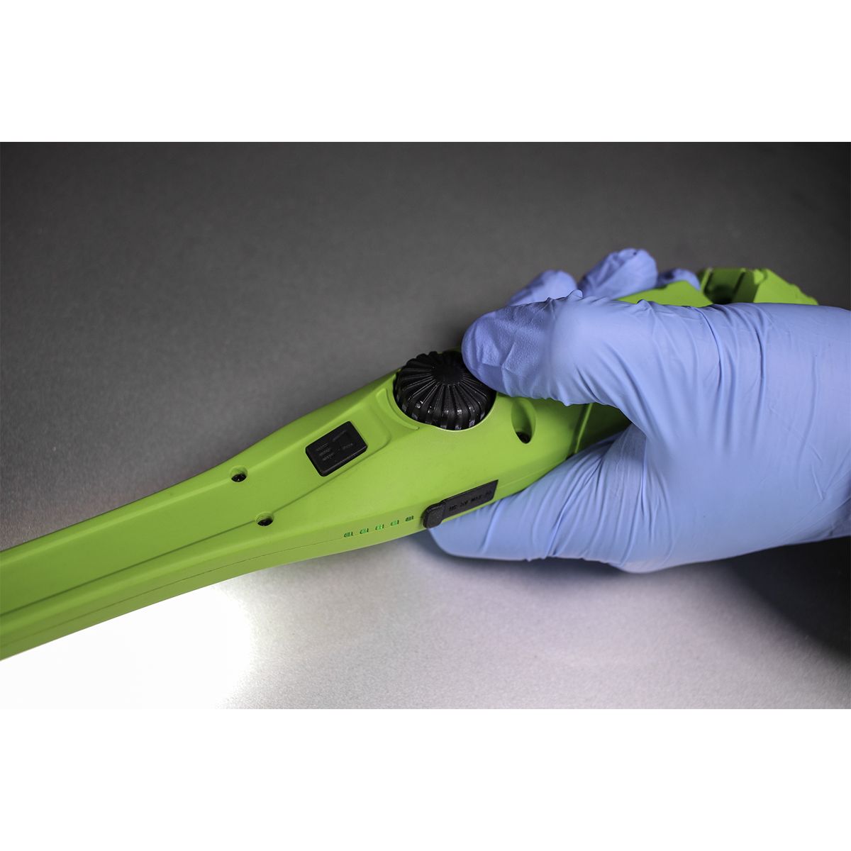 Sealey Rechargeable 360¬∞ Slim Inspection Light 8W & 1W SMD LED - Green - Image 3