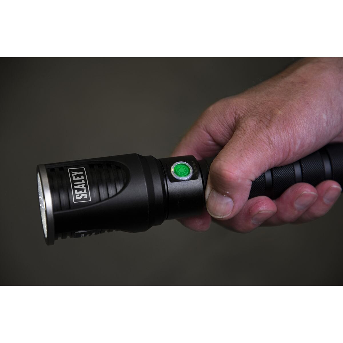 Sealey Rechargeable Aluminium Torch with Adjustable Focus 60W SMD LED - Image 6