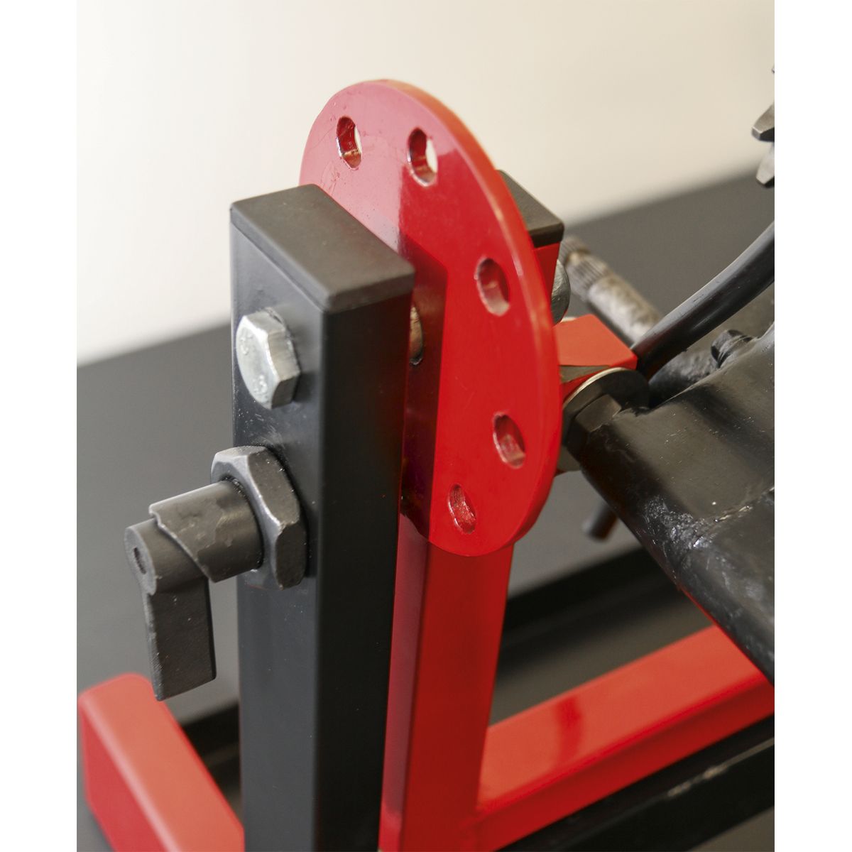 Sealey Motorcycle Engine Stand Single/Twin Cylinder 30kg Capacity - Image 8