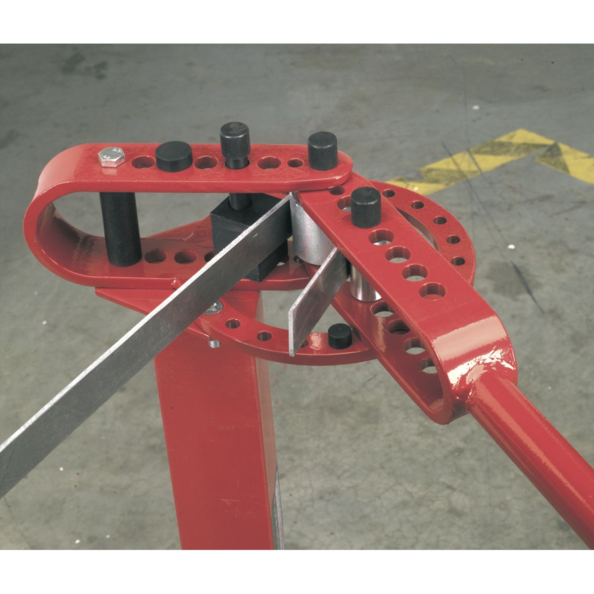 Sealey Floor Mounting Metal Bender - Image 4