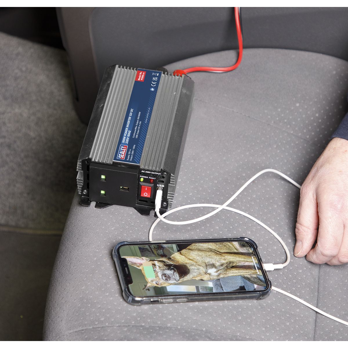 Sealey Modified Sine Wave Power Inverter 300W 12V - Image 2