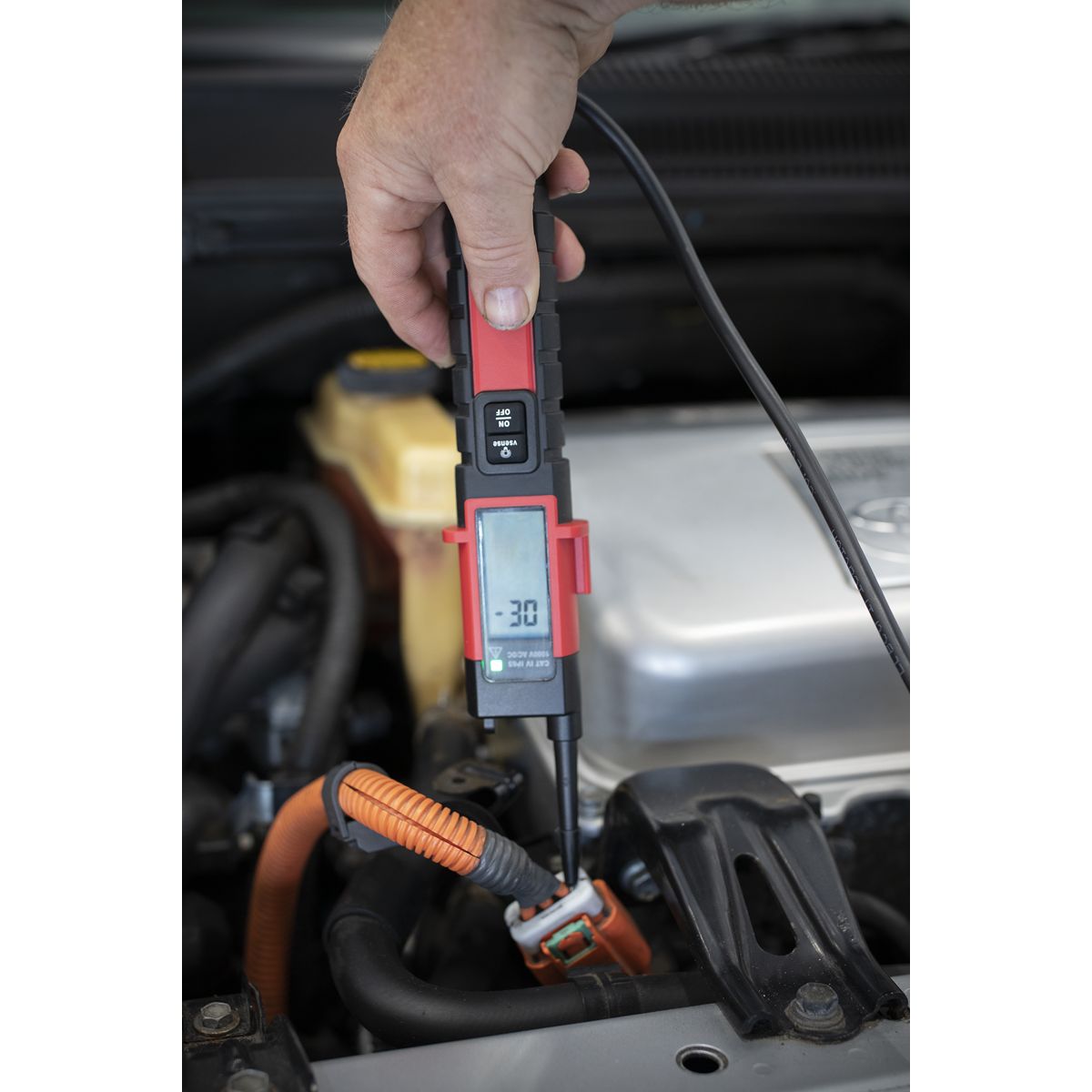Sealey High Voltage CAT IV Tester for Hybrid/Electric Vehicles 1000V - Image 6