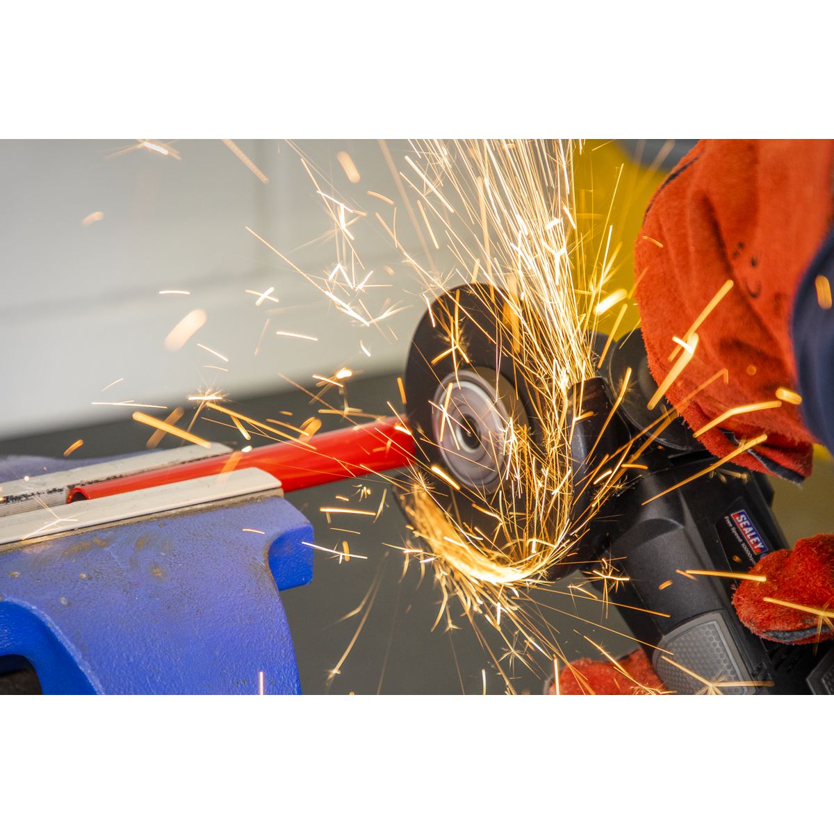 Sealey 115 x 1.2mm Cutting Disc 22mm Bore - Pack of 50 - Image 7