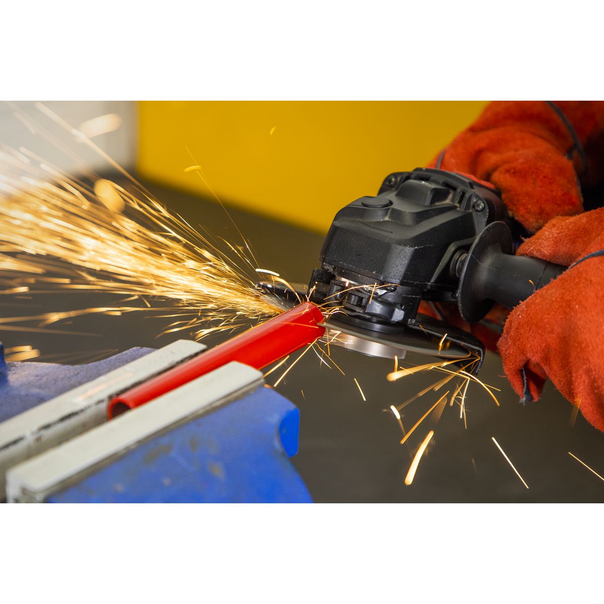 Sealey 115 x 1.2mm Cutting Disc 22mm Bore - Pack of 50 - Image 8