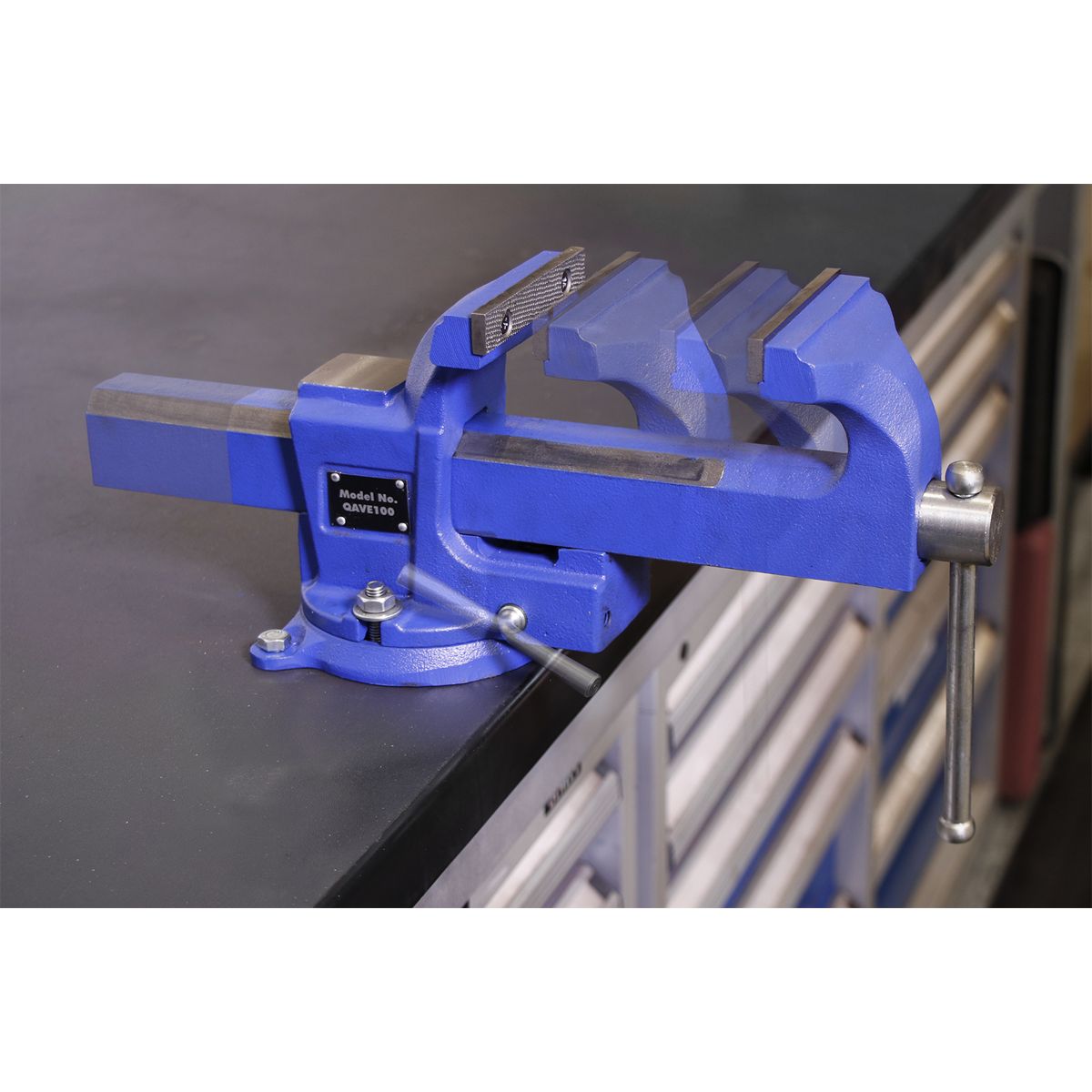 Sealey Quick Action SG Iron Vice with Swivel Base 100mm - Image 7