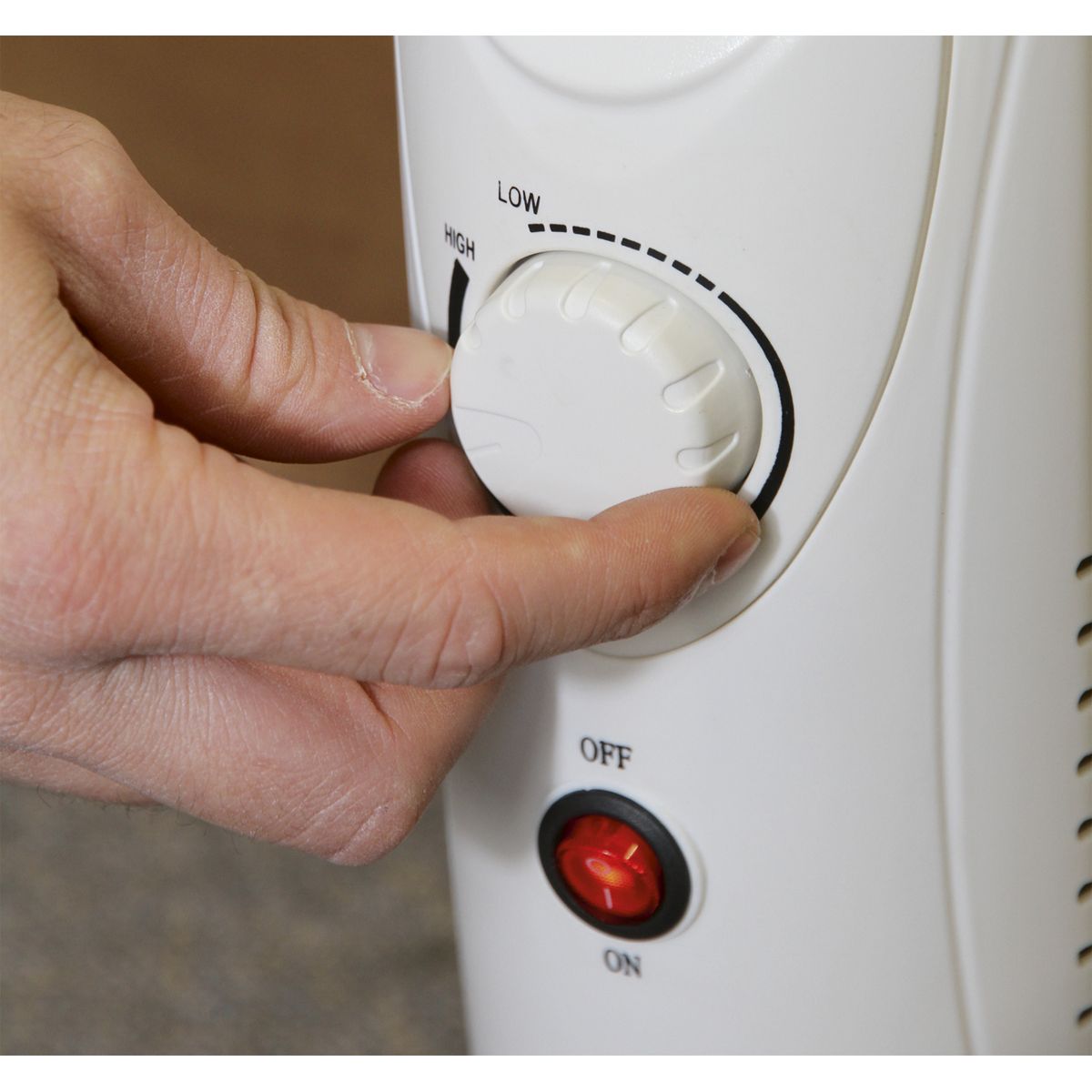 Sealey 6-Element Oil-Filled Mini Radiator 800W/230V - Image 7