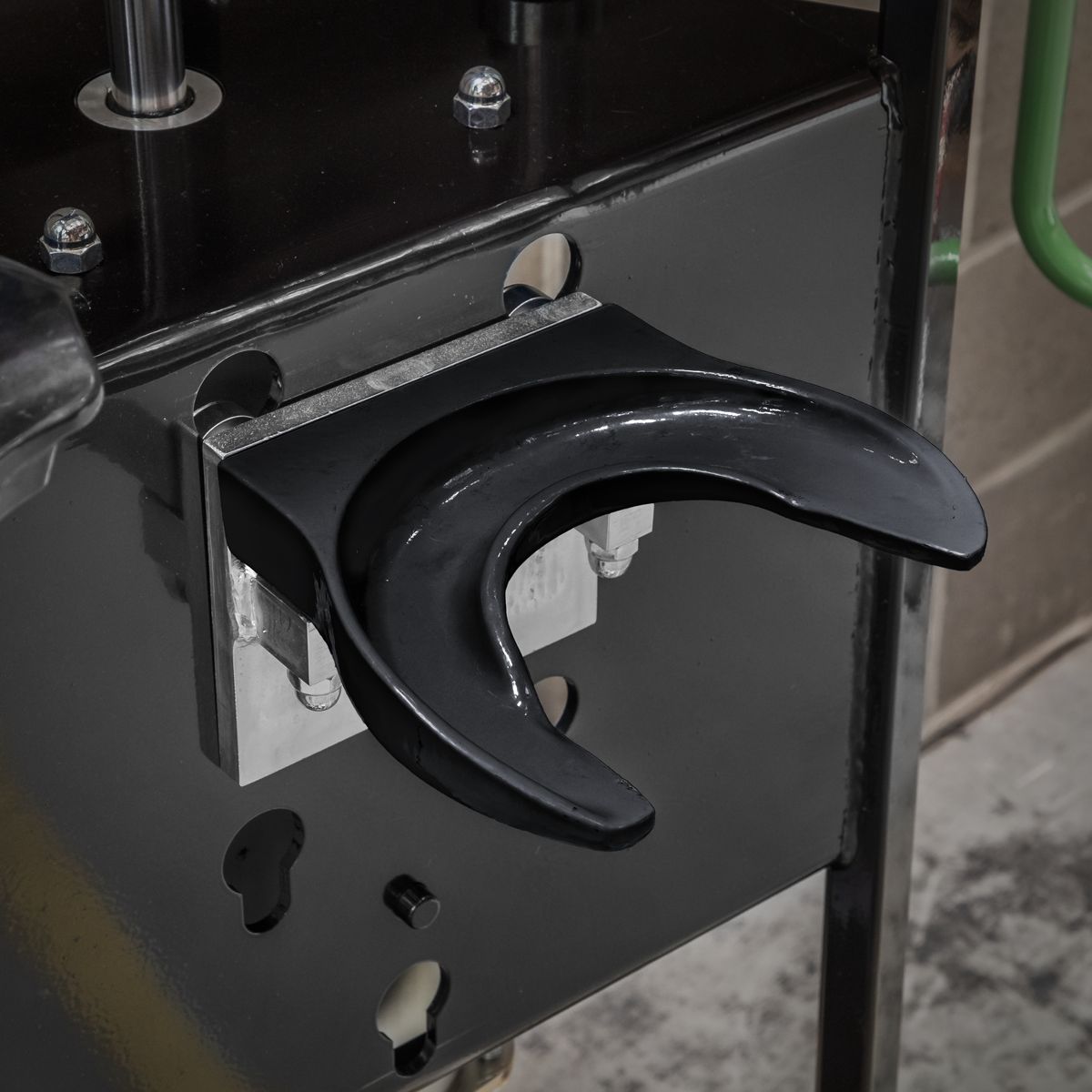 Sealey Left-Handed Coil Spring Yoke - Image 7