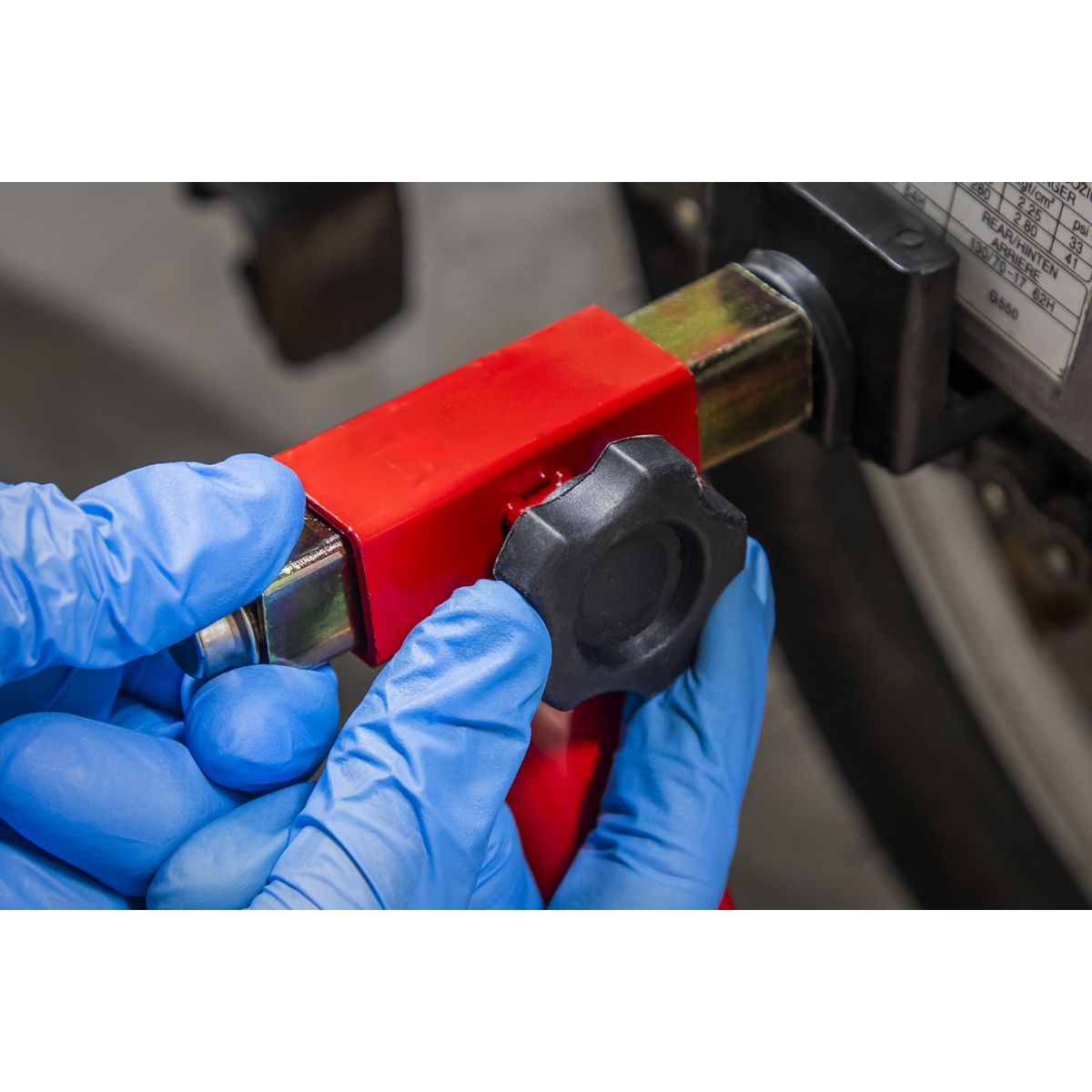 Sealey Universal Rear Paddock Stand with Rubber Supports - Image 2