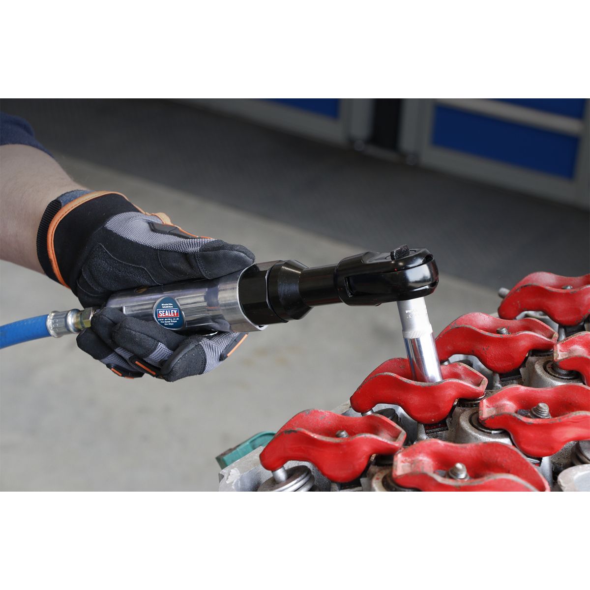 Sealey Air Ratchet Wrench 3/8"Sq Drive - Image 4